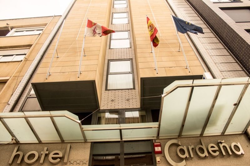 Hotel Alda Cardena Burgo Exterior foto